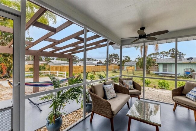 Building Photo - 843 Palmetto St