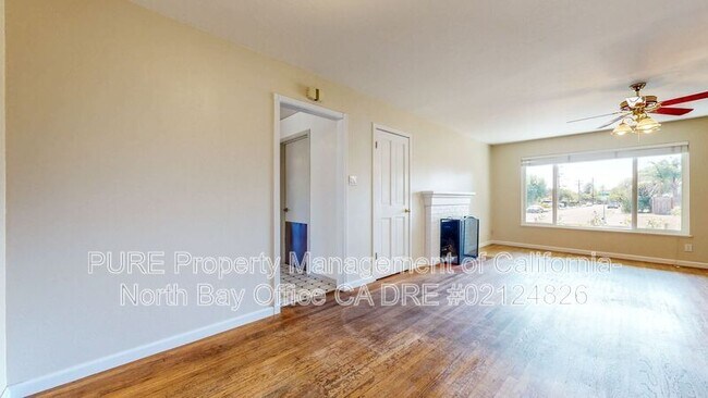 Building Photo - 652 Corlano Ave