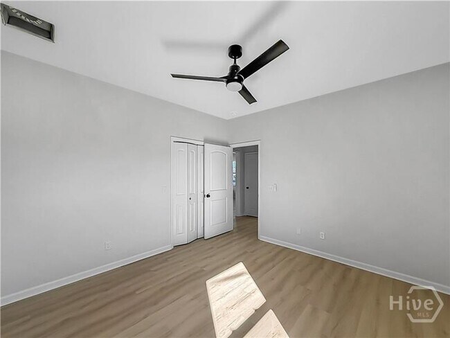 Building Photo - 3503 Haslam Ave