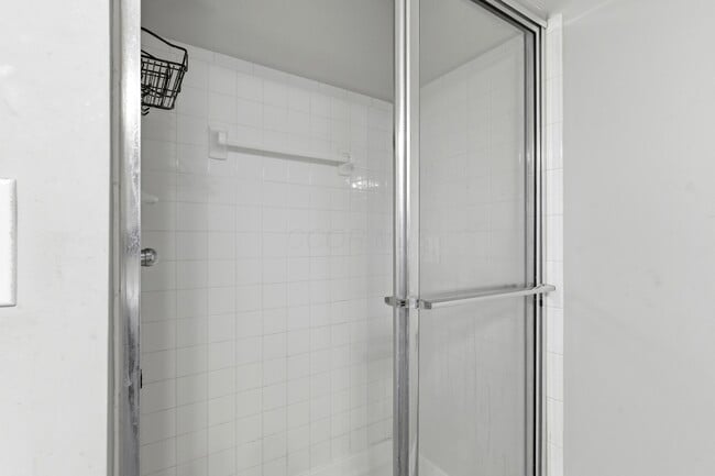 Building Photo - 986 Shaula Dr