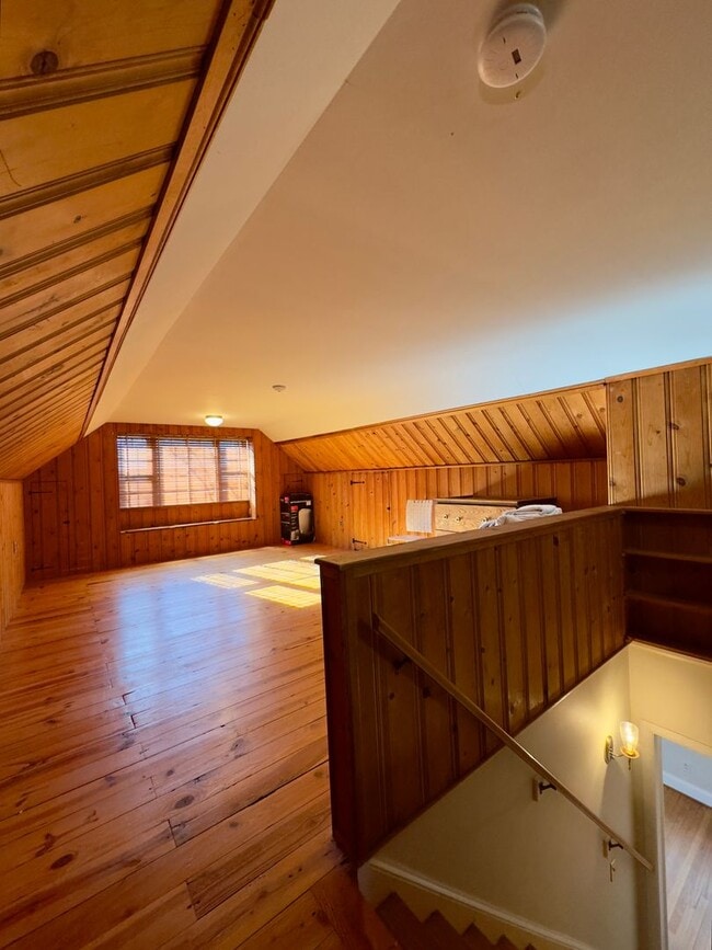 Building Photo - Charming 4 Bedroom/3.5 Bathroom Detached Home in Homeland, MD!