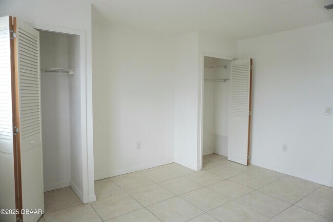 Building Photo - 1510 Ocean Shore Blvd