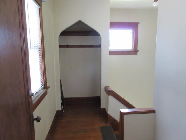 Building Photo - 2615 Taylor Ave