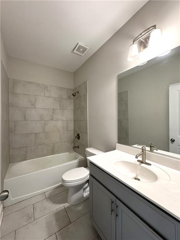 Building Photo - 1468 Edgebrook Ct NE