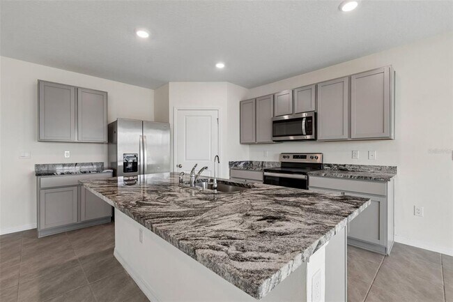 Building Photo - 8454 Ender Hls Dr