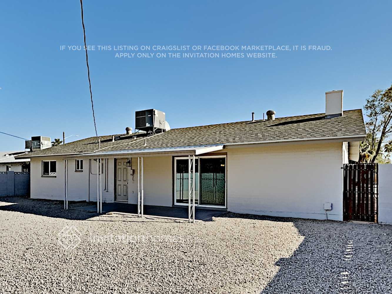 Building Photo - 420 E Hermosa Dr
