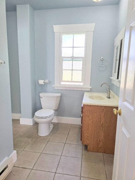 Building Photo - 506 N 3rd Ave