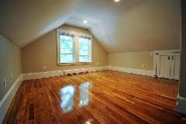 Building Photo - AVAILABLE SEPTEMBER 1ST - Huge, Beautiful, Fully Renovated Brighton / Oak Sq 4 Bed/2 bath.  NO BR...