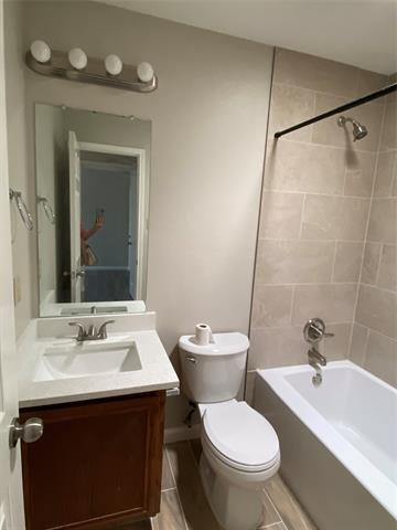 Building Photo - 1535 Collin Dr