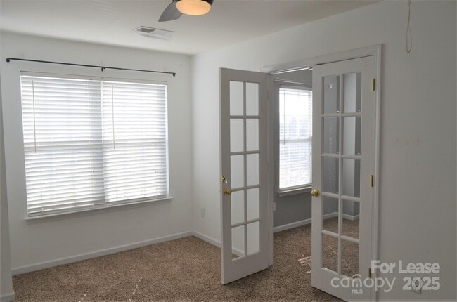Building Photo - 16217 Peachmont Dr