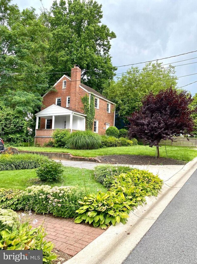 4508 W Virginia Ave 4508 W Virginia Ave Bethesda MD 20814 Apartment Finder