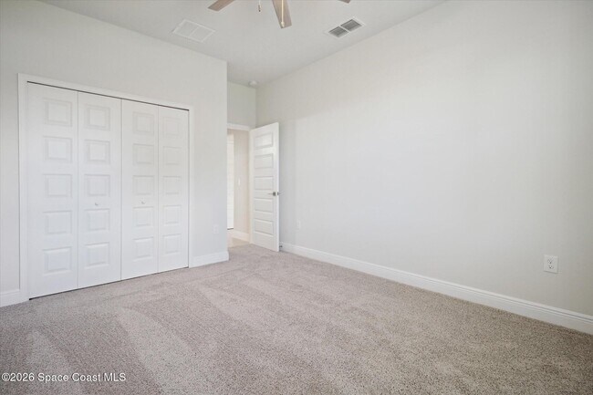 Building Photo - 918 Algardi St SE