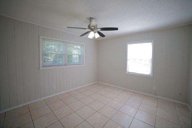 Building Photo - 3424 Orlando Dr