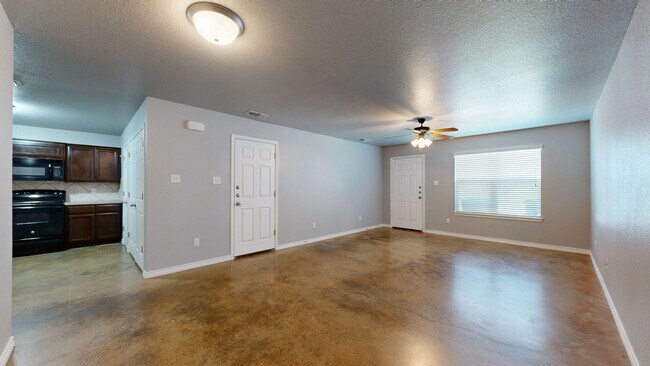 Building Photo - 2904 Starlight Dr