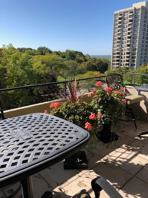 Balcony - 1 Bratenahl Pl