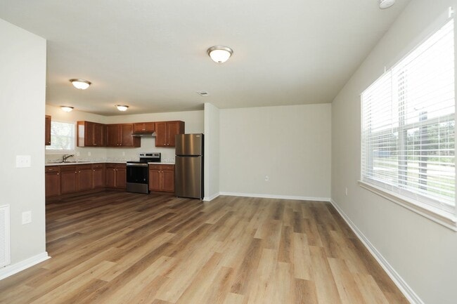 Building Photo - 2 bed / 1 bath home in Waller County. Move...
