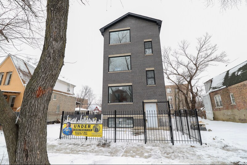 Building Photo - 1249 S Kedvale Ave