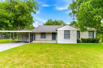 Building Photo - 3500 Corto Ave