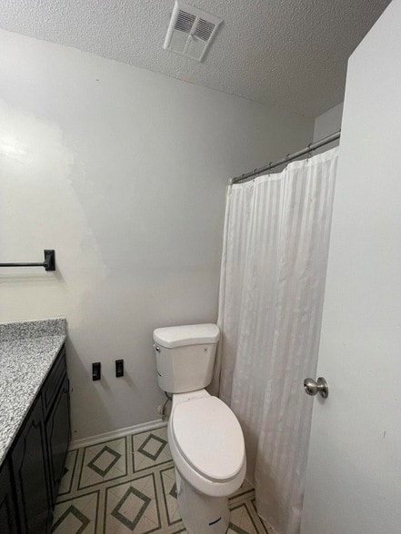 Building Photo - 3849 Ivy Ct