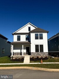 Building Photo - 461 Hanson St