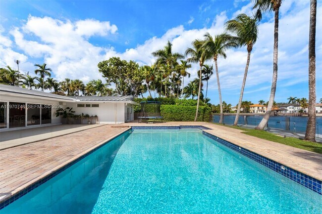 Building Photo - 1525 Diplomat Pkwy