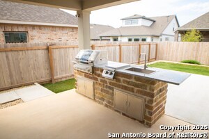 Building Photo - 2618 Suncadia Ln