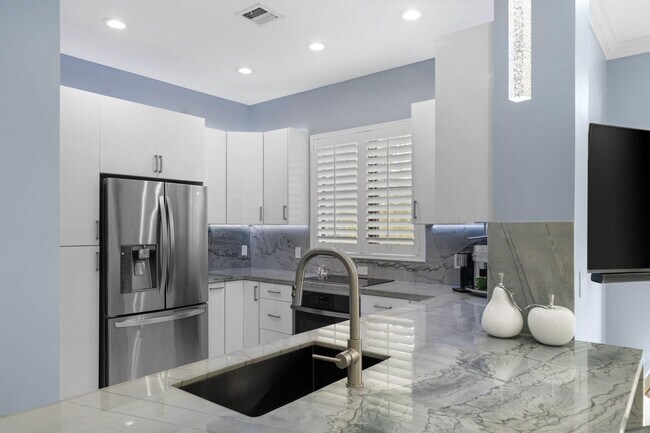 Building Photo - 1503 NE 2nd St