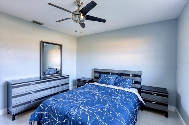 Building Photo - 2500 Rio Lisbo Ct