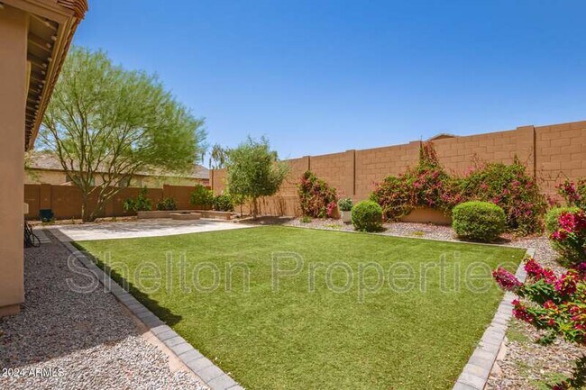 Building Photo - 20654 W Alsap Rd