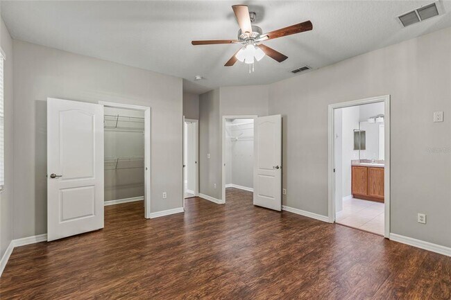 Building Photo - 2709 Savannah Dr