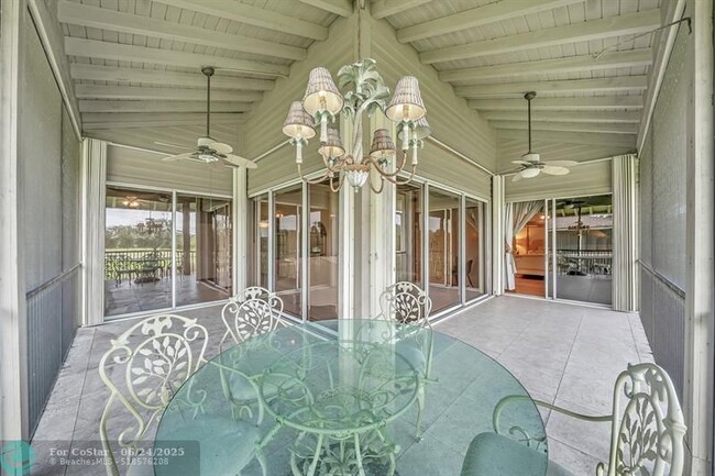 Building Photo - 7644 Elm Ridge Dr