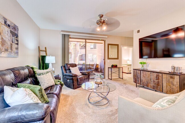 Building Photo - Furnished Retreat in Scottsdale