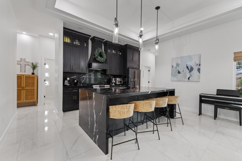 Building Photo - 112 Talon Dr