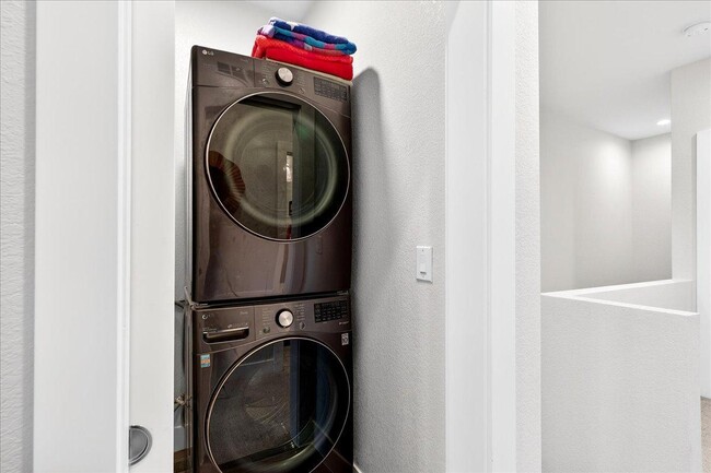 Building Photo - 2846 California St