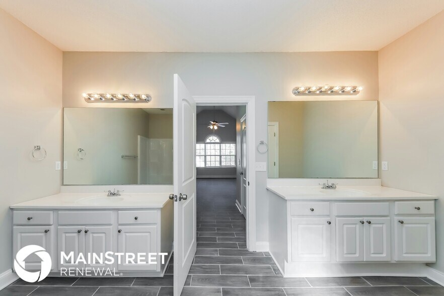 Building Photo - 110 Arborwood Way