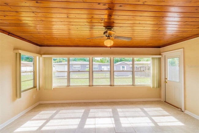 Building Photo - 4511 S Cameron Ave