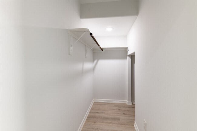 Building Photo - 9606 Champion Heavens Dr