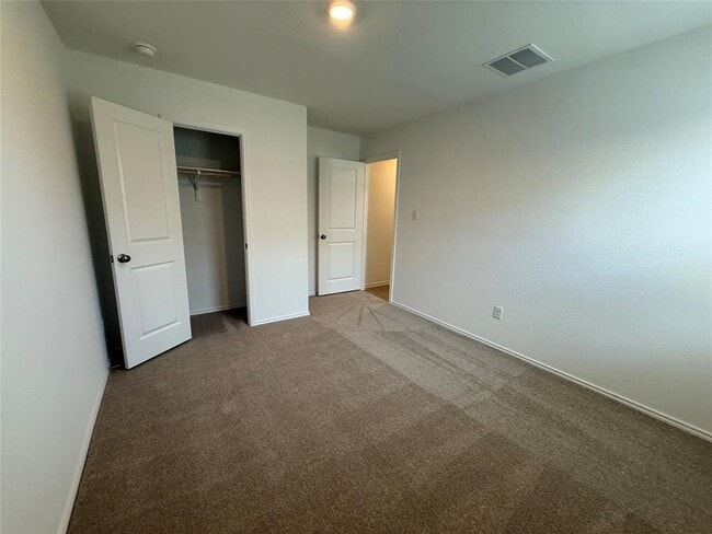 Building Photo - 165 Kyanite Dr