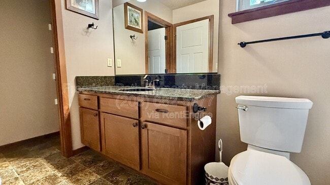 Building Photo - 406 Lundblad Pl