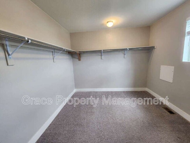 Building Photo - 6259 Bauer Wy