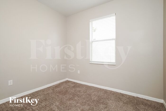 Building Photo - 15349 Montesino Dr