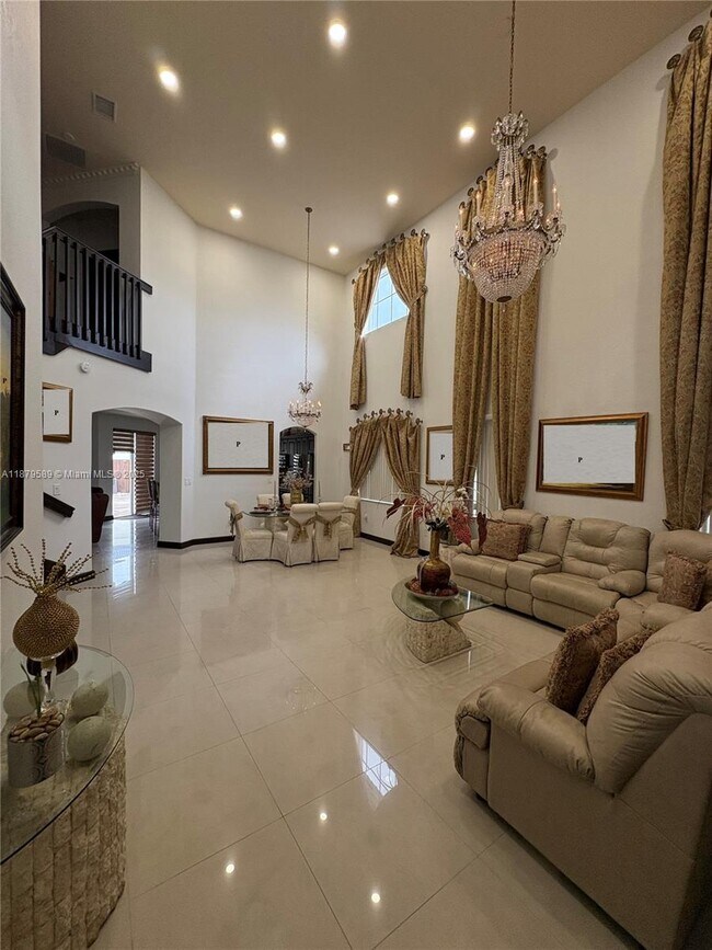 Building Photo - 15375 SW 93rd Ln