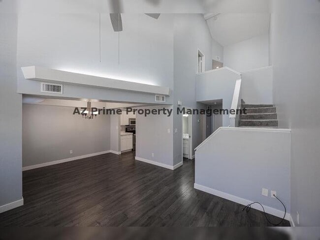 Building Photo - 7835 E Glenrosa Ave