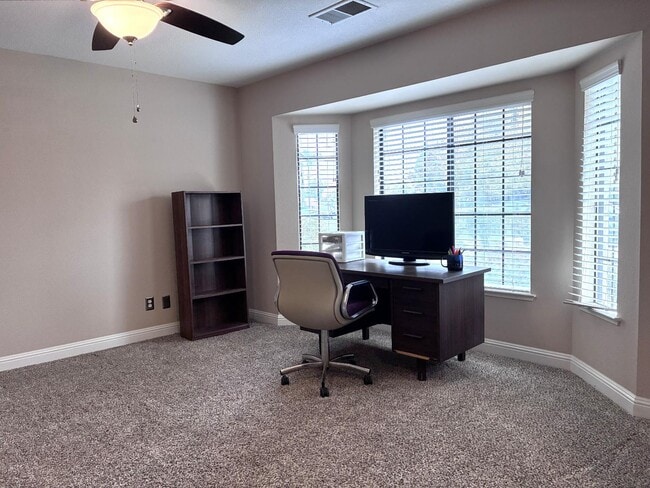 Building Photo - 1430 Fir Ave