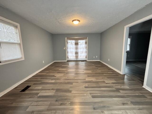 Building Photo - 2607 McGuffey Rd