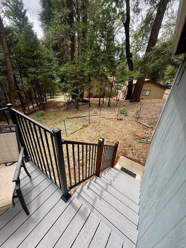 Building Photo - 11599 Upper Pine Hill Dr