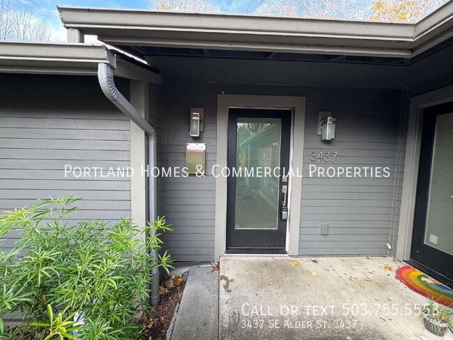 Primary Photo - 3437 SE Alder St