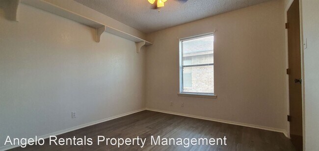 Building Photo - 4 br, 2 bath House - 2922 N. Oakes