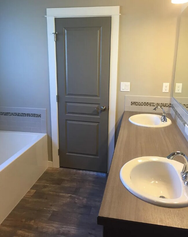 Building Photo - Beautiful Spacious Home in Meridian!
