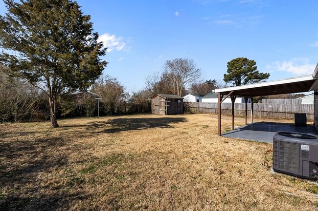 Building Photo - Just Listed for Rent in Virginia Beach!